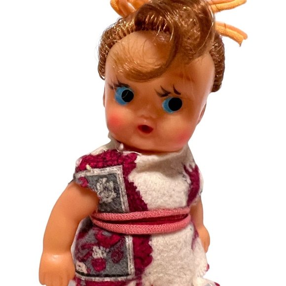 Side-Glancing Lot of 3 Posable 5" Dolls Japan Soft Rubber Painted Shoes/Socks - Picture 6 of 15